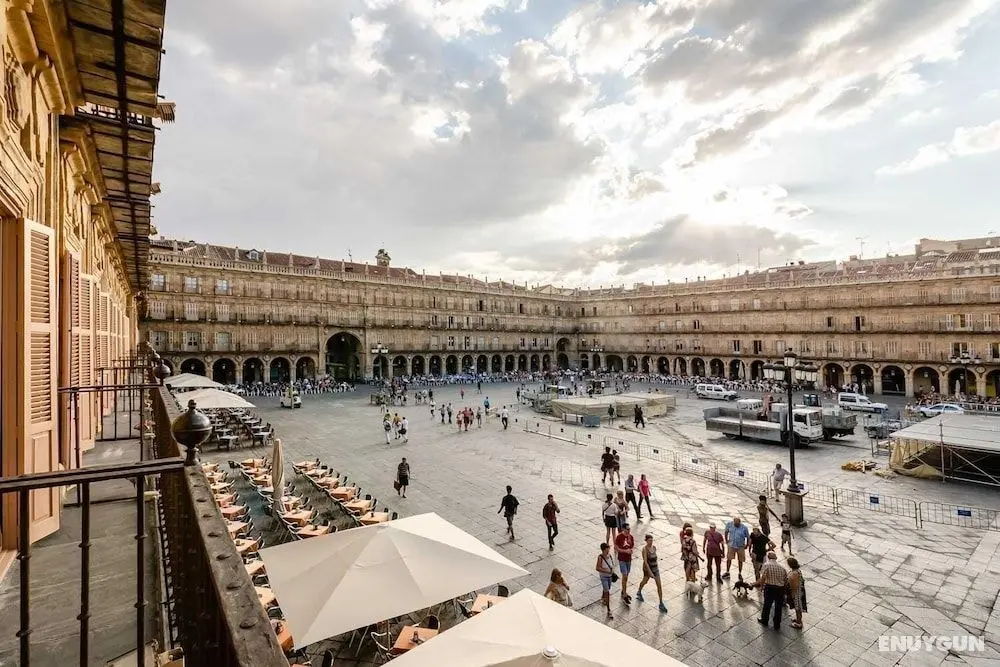 Salamanca Luxury Plaza - Oda Düzeni