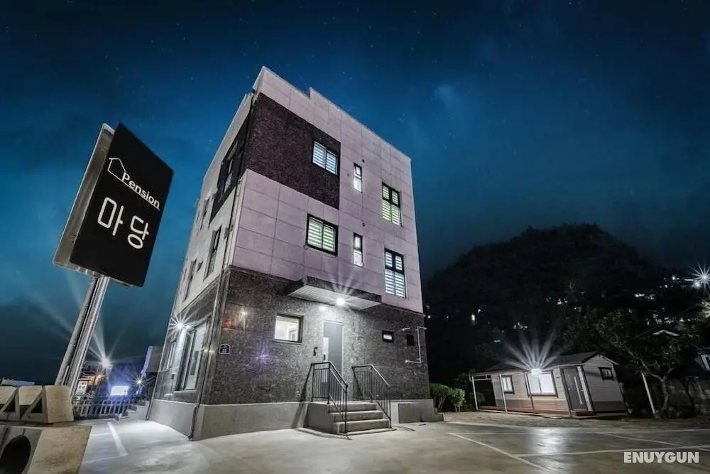 Samcheok Jangho Madang Minbak Pension - Dış Mekan
