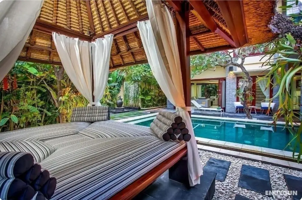 Samudra · Luxury 9-BR Private Pool Villa Umalas Bali - Öne Çıkan Resim