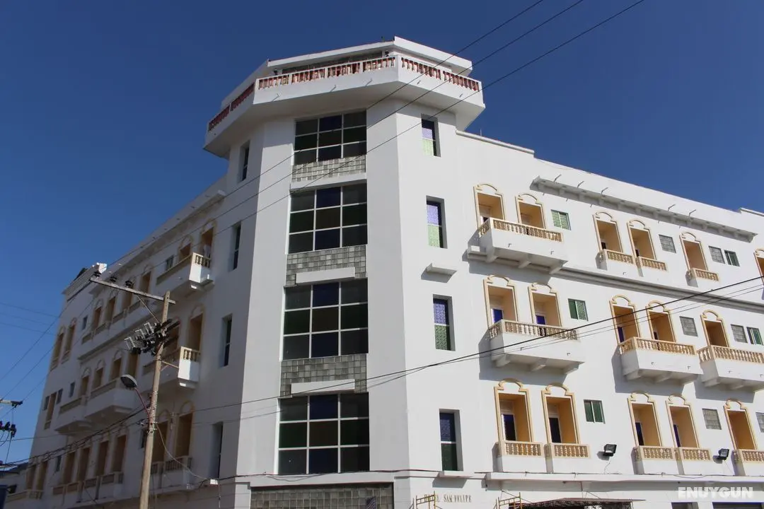 San Felipe Plaza - Genel