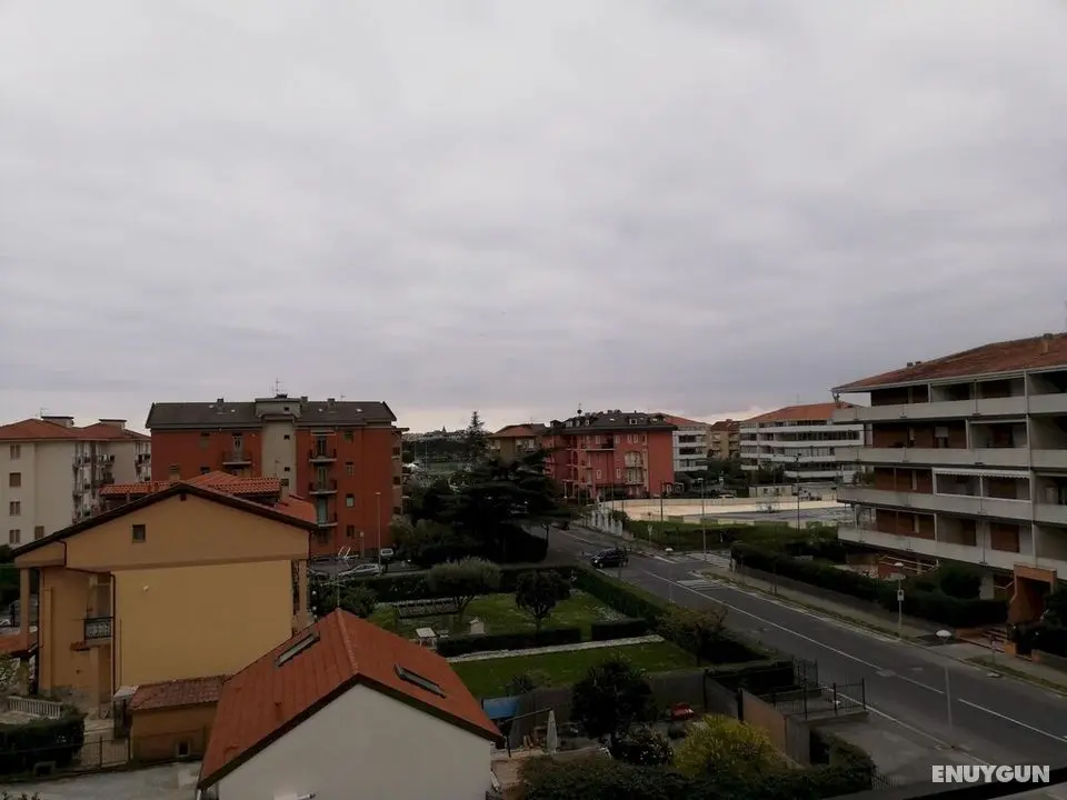 San Lazzaro 81 Mansarda - Oda