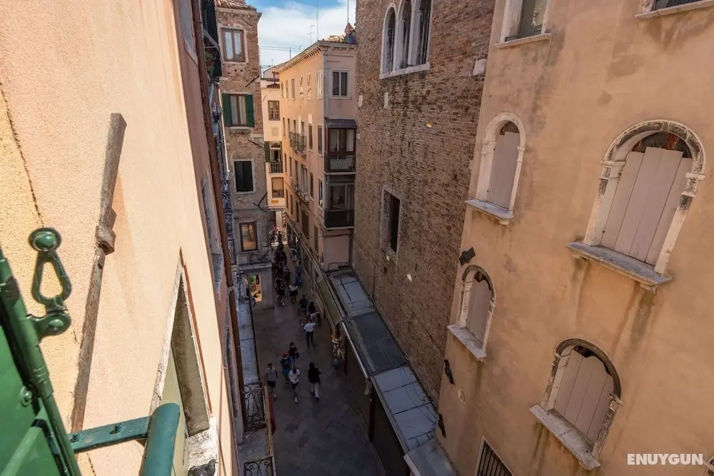 San Marco Prestige with Terrace by Wonderful Italy - Oda Manzaraları