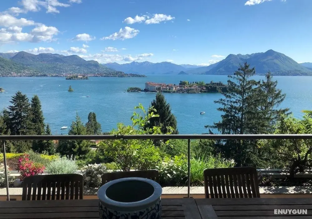 Sana Luxury Apartment in Stresa With Amazing Lake View - Oda