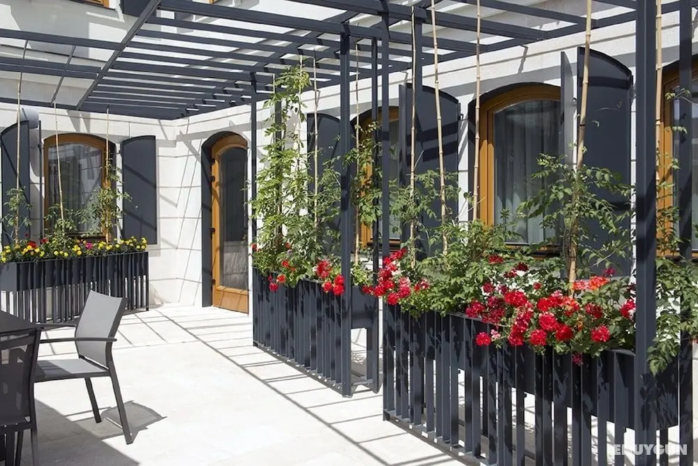 Hotel Sana - Oda Manzaraları