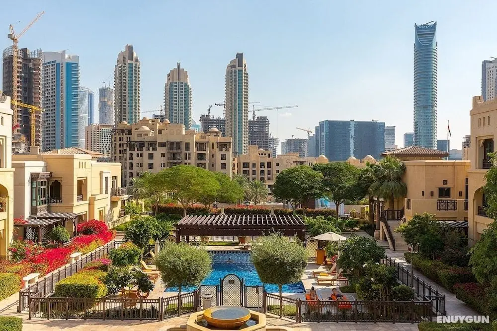 Sanctuary - Ease by Emaar - Havuz