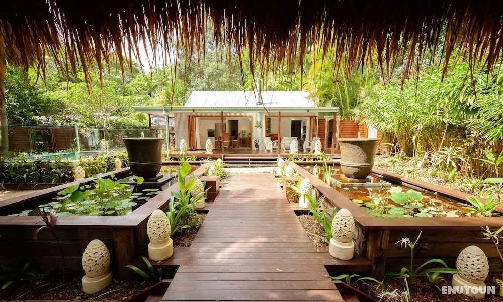Sanctuary in The Pocket - Oda Düzeni