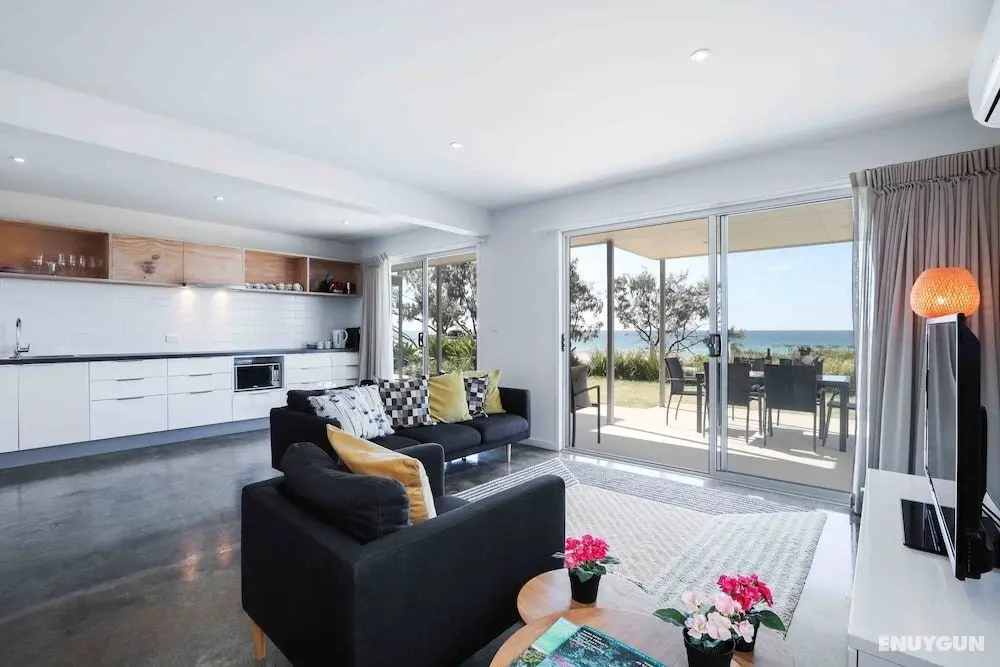 Sandbox Luxury Beach Front Apartments - Öne Çıkan Resim
