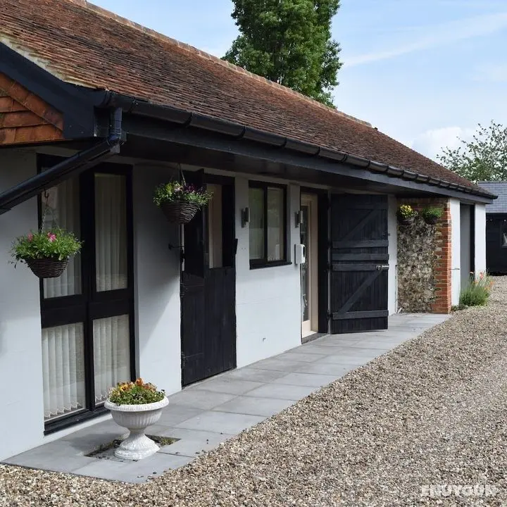Sandhurst Farm Forge - Öne Çıkan Resim