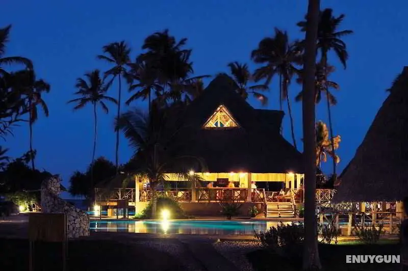 Sandies Neptune Pwani Beach - Genel