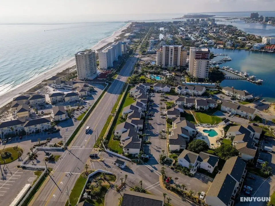 Sandpiper Cove #4213 - Plaj