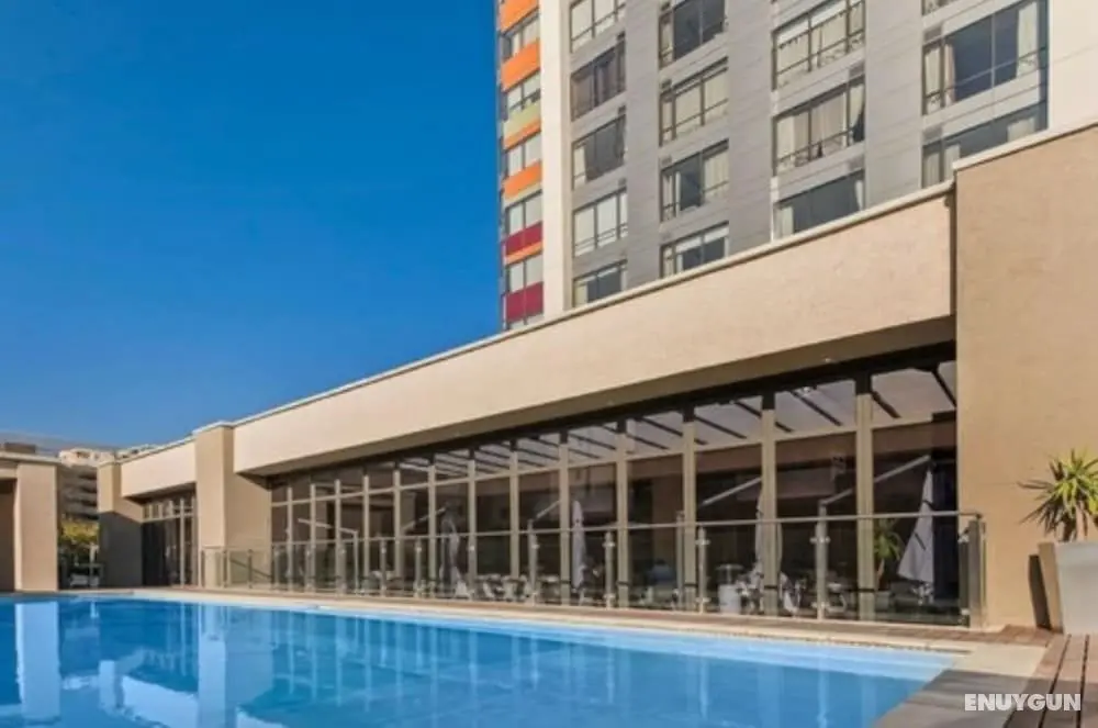 Sandton Skye Apartment - 616 - Havuz