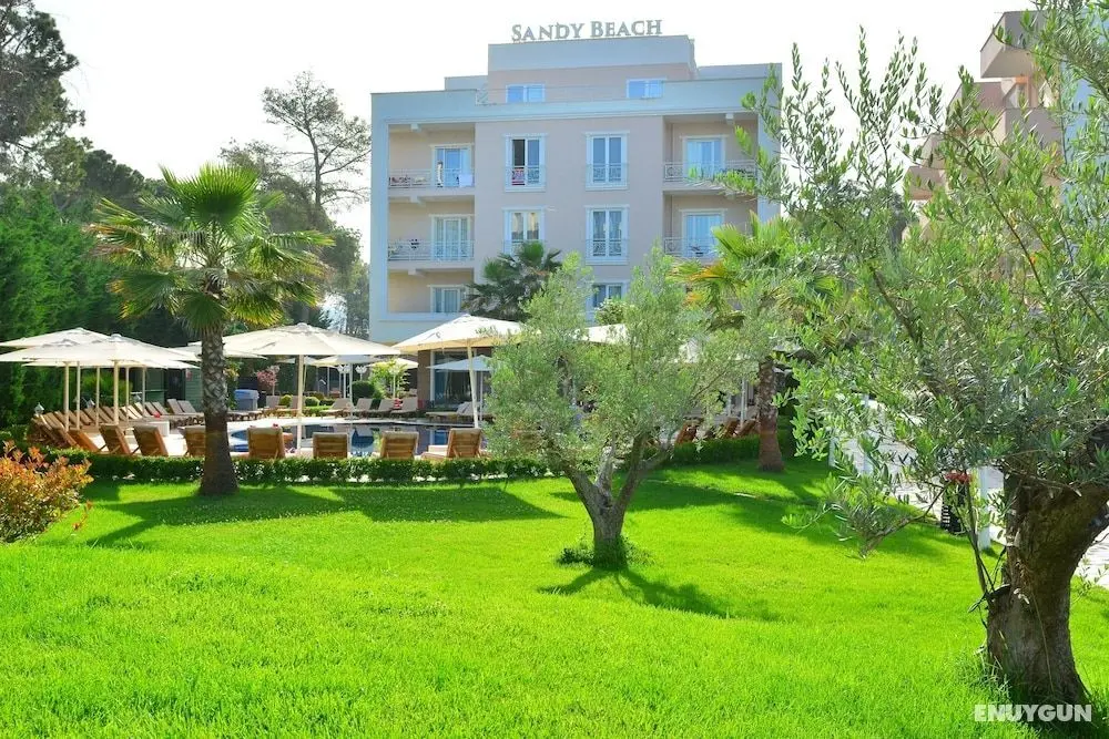 Sandy Beach Resort - Öne Çıkan Resim