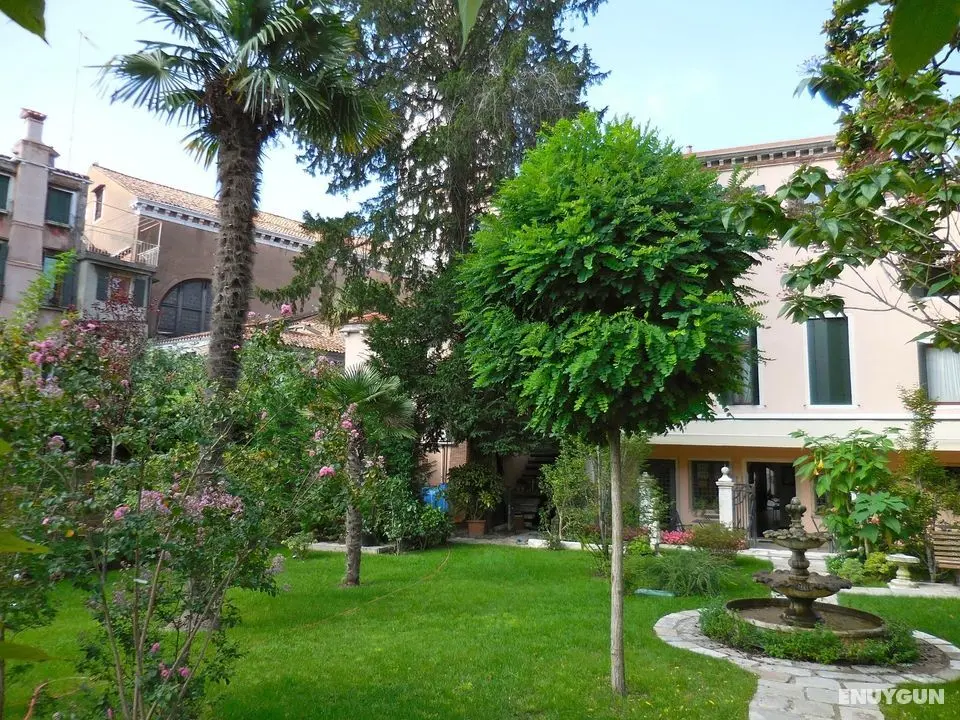 Sant Antonin - Genel