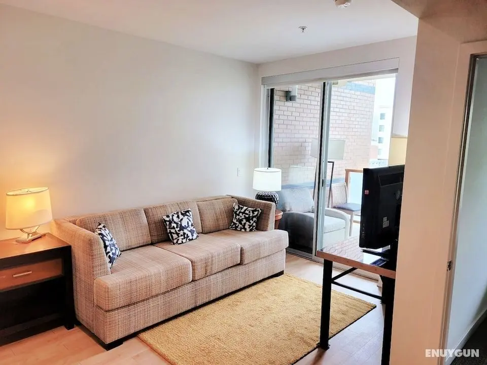 Santa Monica Promenade Condos - Öne Çıkan Resim