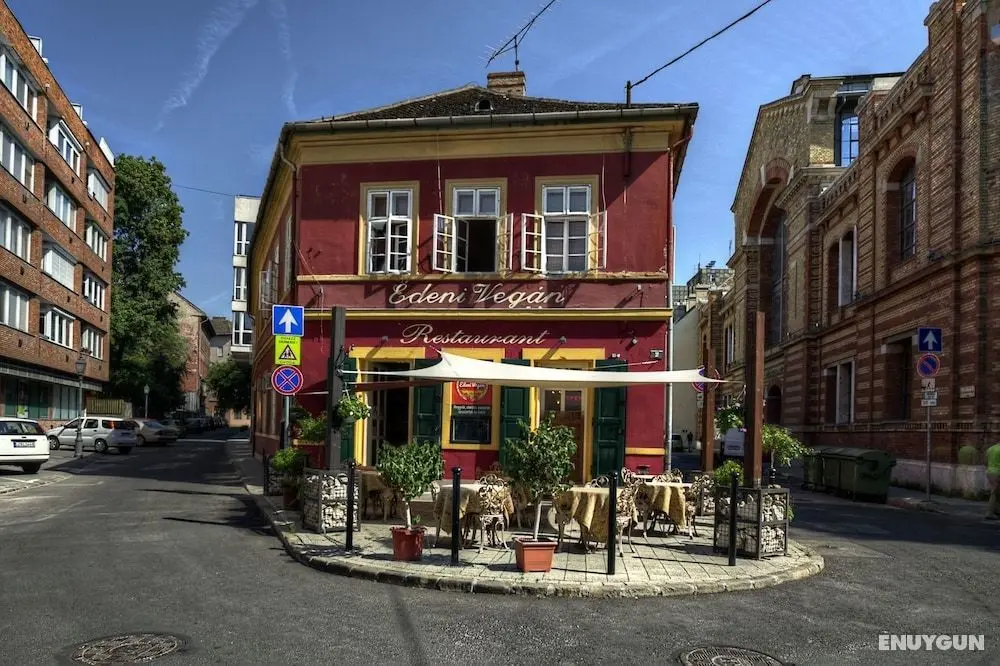 Santico Art Hotel and Hostel - Öne Çıkan Resim