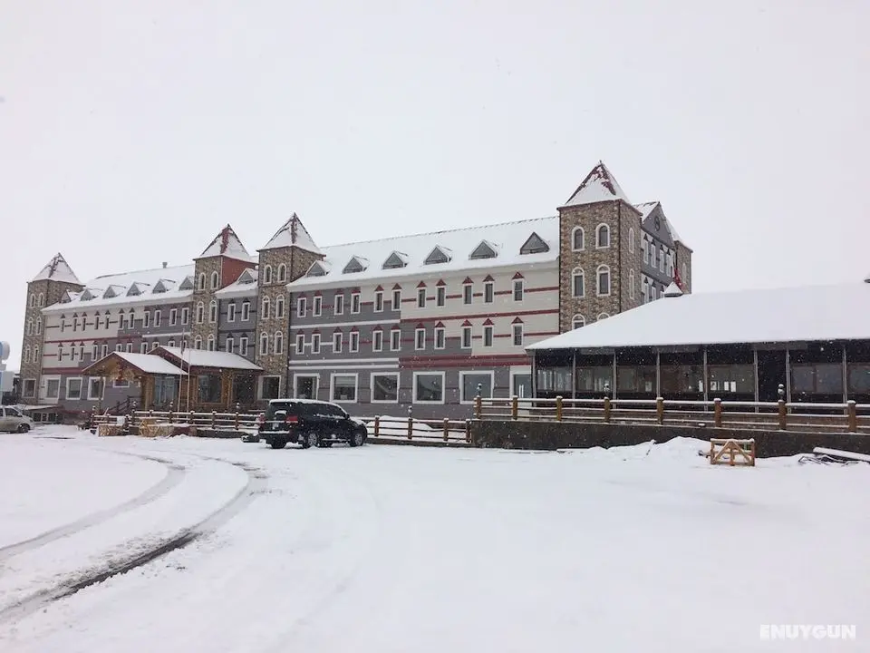 Sarikamis Kayi Snow Otel - Öne Çıkan Resim