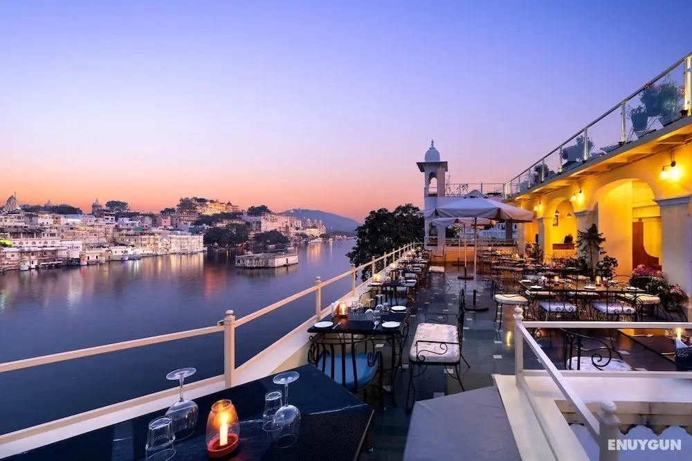 Hotel Sarovar on Lake Pichola - Öne Çıkan Resim