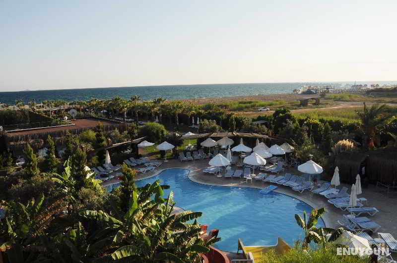 Saturn Palace Resort