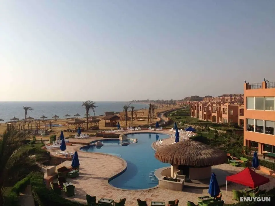 Savanna Empire Hotel and Resort Spa - Havuz