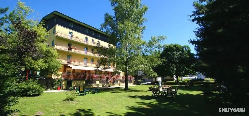 Hotel Sayonara - Öne Çıkan Resim