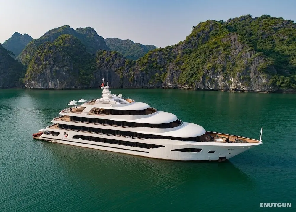 Scarlet Pearl Cruises - Öne Çıkan Resim