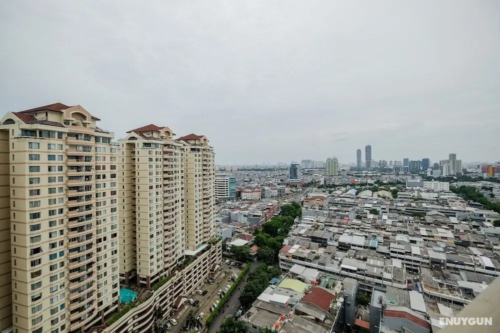 Scenic And Homey Studio Apartement At Mangga Dua Residence - Dış Mekan