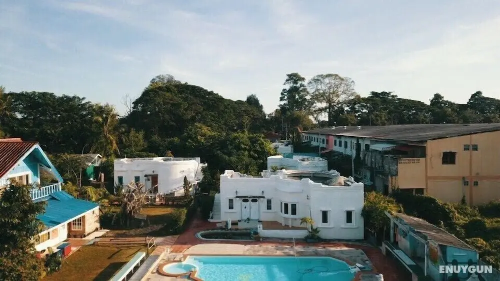 Scenic Riverside Resort - Havuz