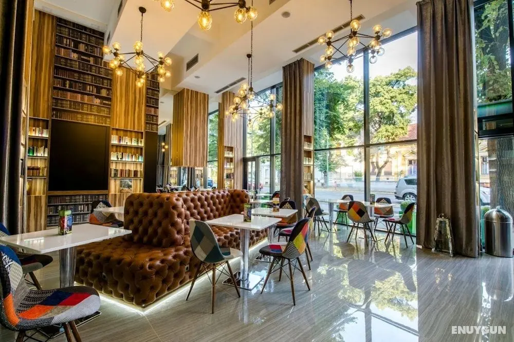 Science Hotel - Öne Çıkan Resim