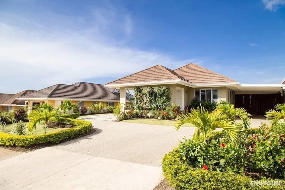 Sea Breeze Villa at Coolshade - Dış Mekan