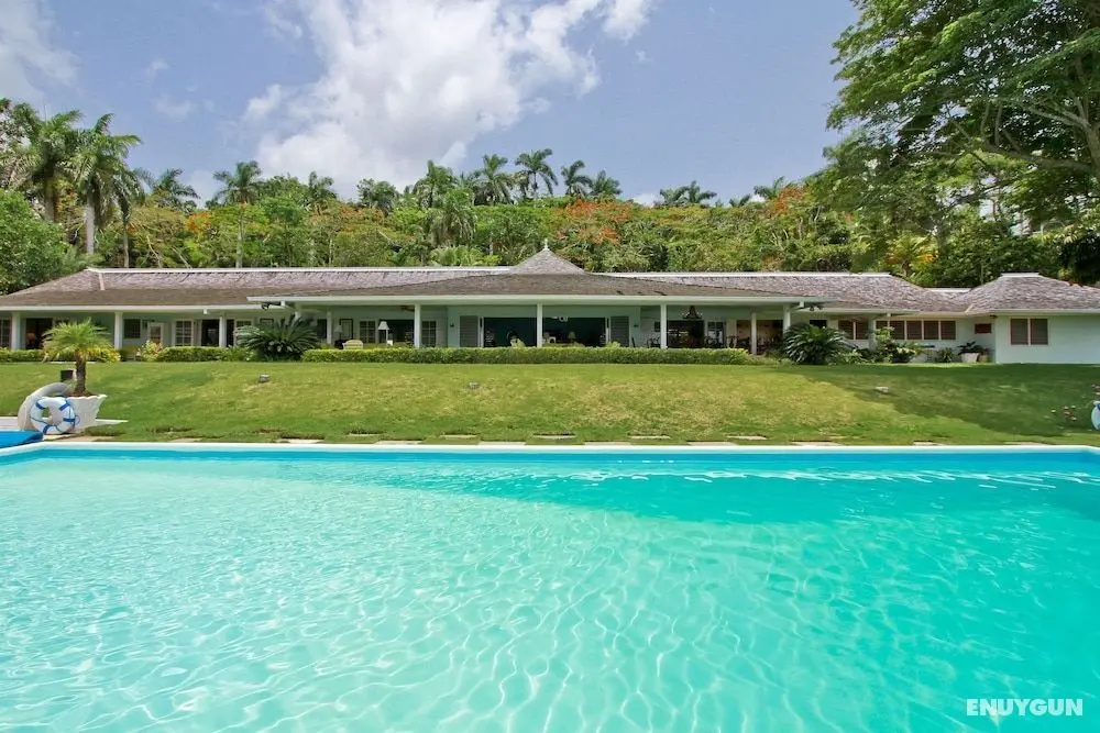Sea Island, 6BR by Jamaican Treasures - Dış Mekan