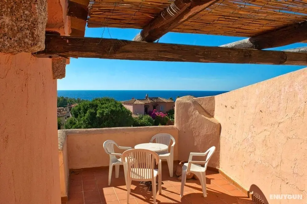 Sea View Apartment In Beautiful Sardinia - 7 Mins Walk to Beach - Öne Çıkan Resim