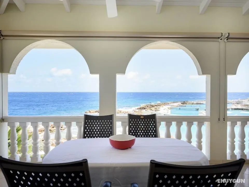 Sea-view Apartment in Mambo Beach Near Seaaquarium - Öne Çıkan Resim