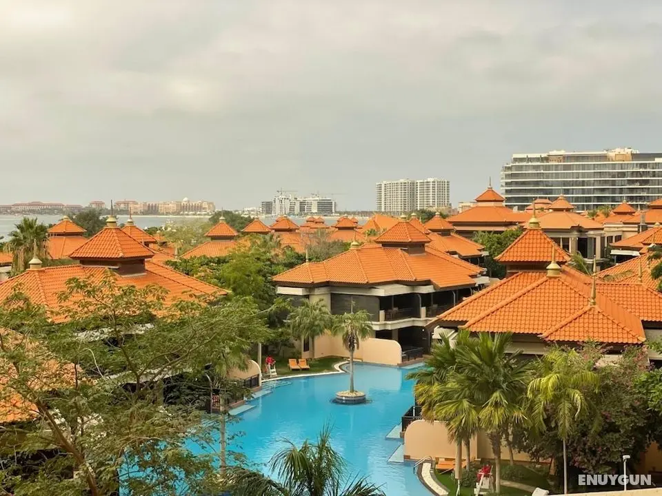 Sea View Super Luxurious Resort at Palm - Oda
