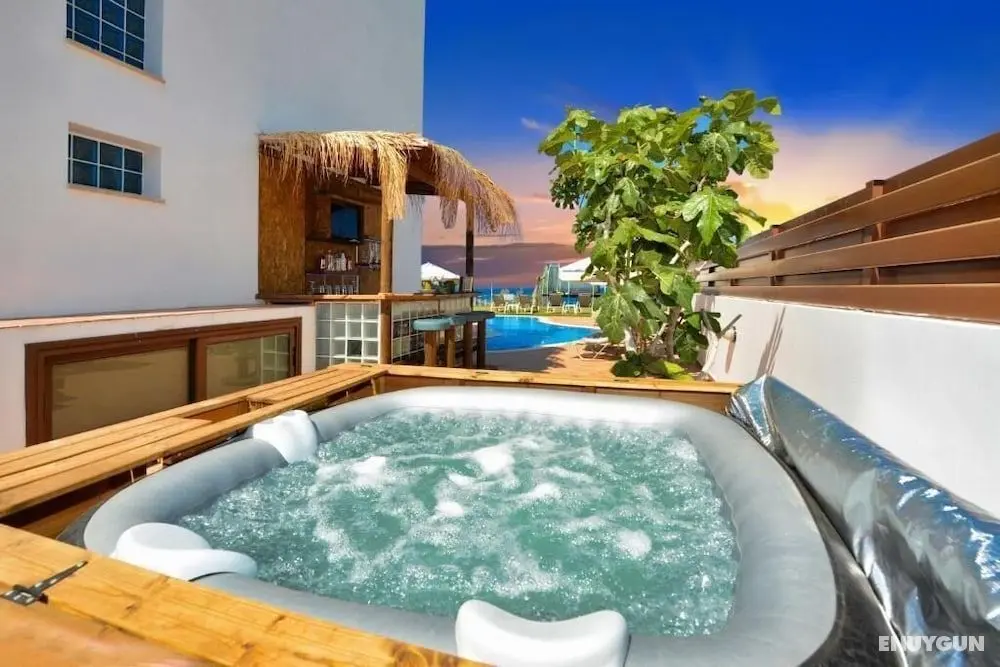 Seafront Protaras Luxury Resort - Öne Çıkan Resim
