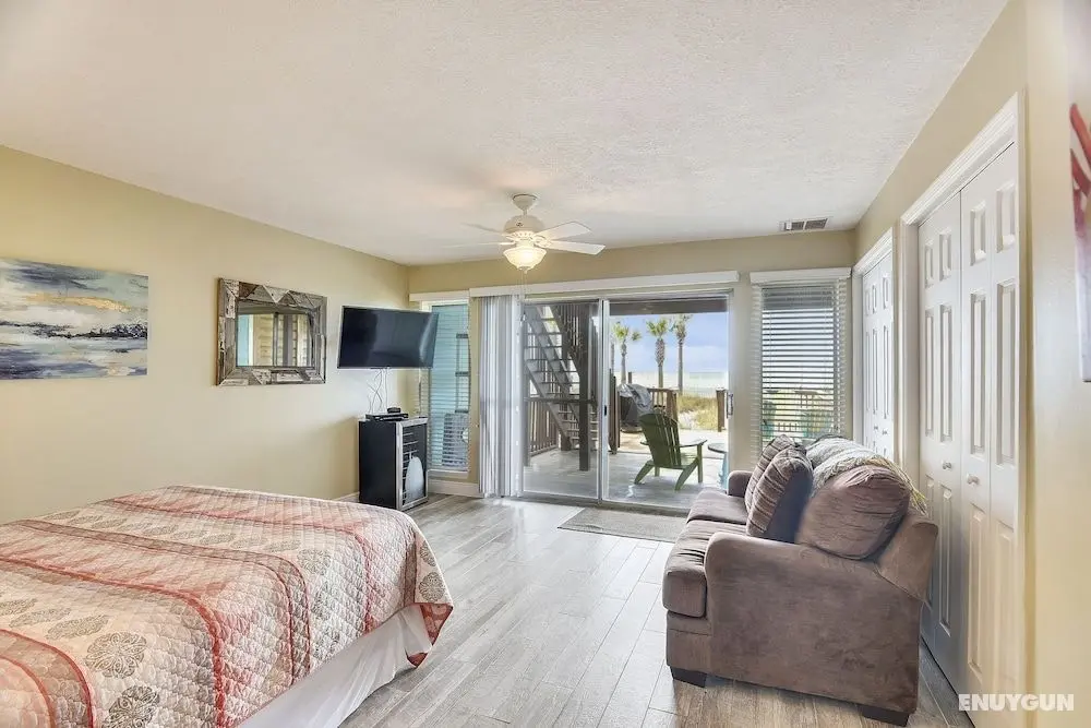 Seaside Pointe by Book That Condo - Oda