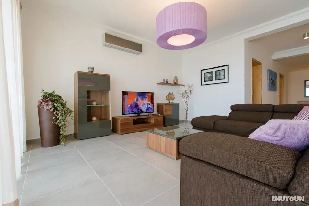 Seaview Apart IN Fort Cambridge With Pool - Oda