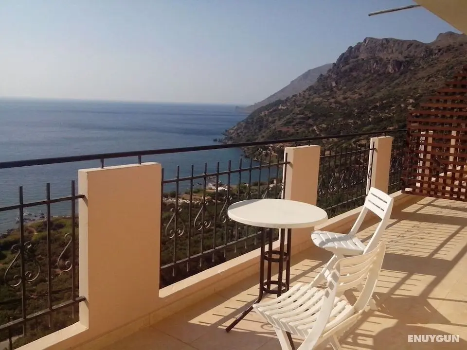 Seaview Studio, 3 Pers Panoramic Seaview in Beautiful Setting, West From Chania - Öne Çıkan Resim