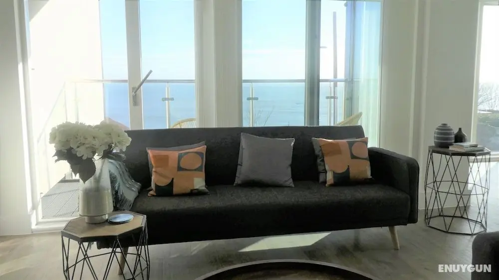 Seaview West Coast - Öne Çıkan Resim