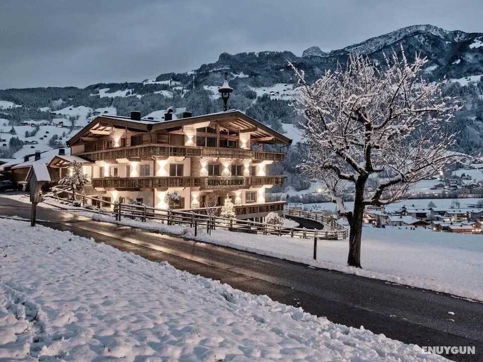 Secluded Farmhouse in Tyrol near Ski Area - Dış Mekan