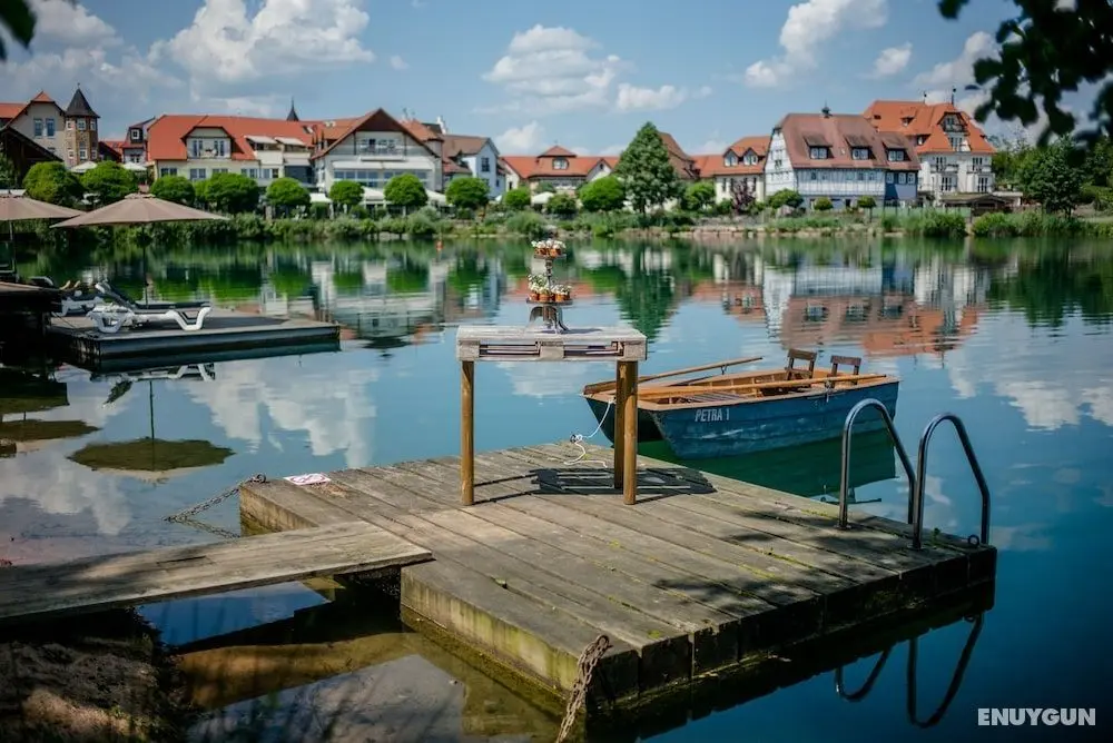 Seehotel Niedernberg - Das Dorf am See - Öne Çıkan Resim