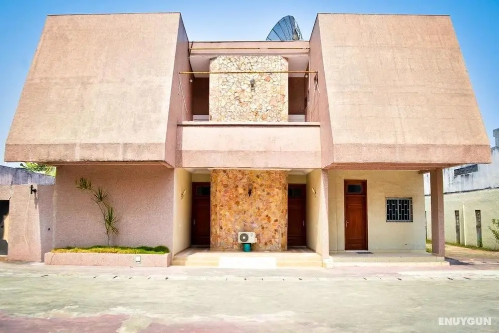 Hotel Seedspace Abidjan - Dış Mekan