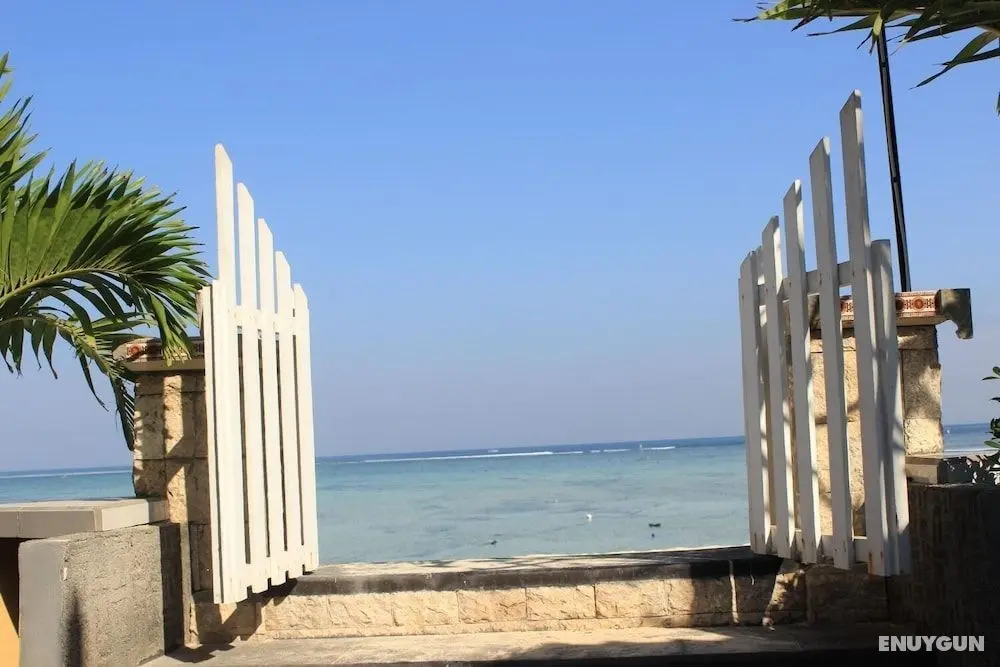 Segara Beach Inn - Plaj