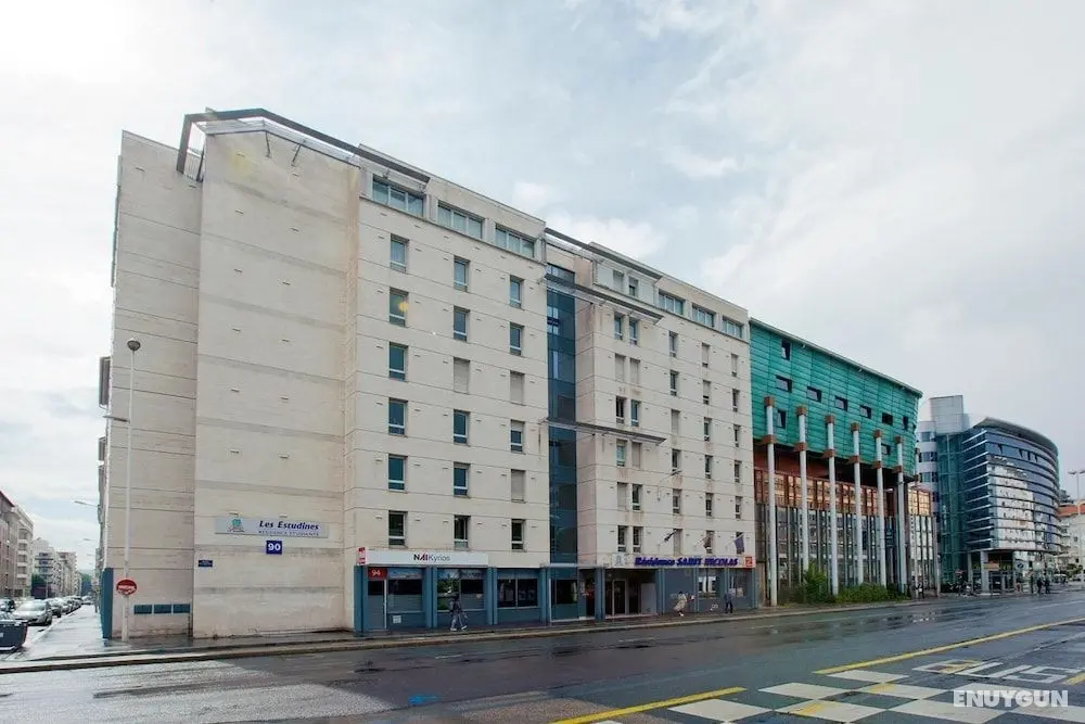 Séjours & Affaires Lyon Saint-Nicolas - Dış Mekan