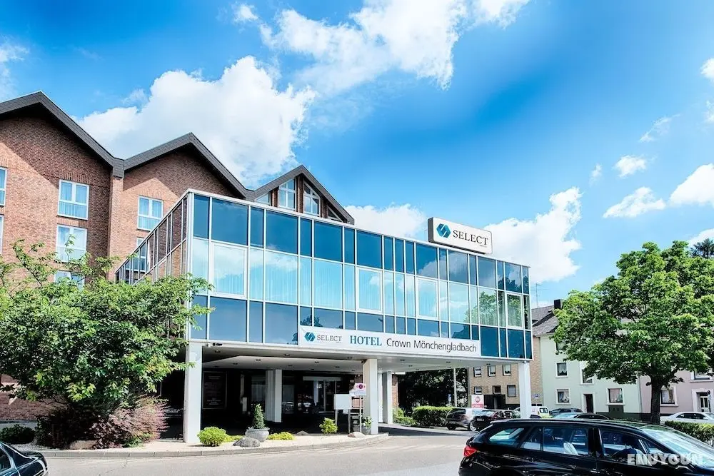 Select Hotel Crown Mönchengladbach - Dış Mekan