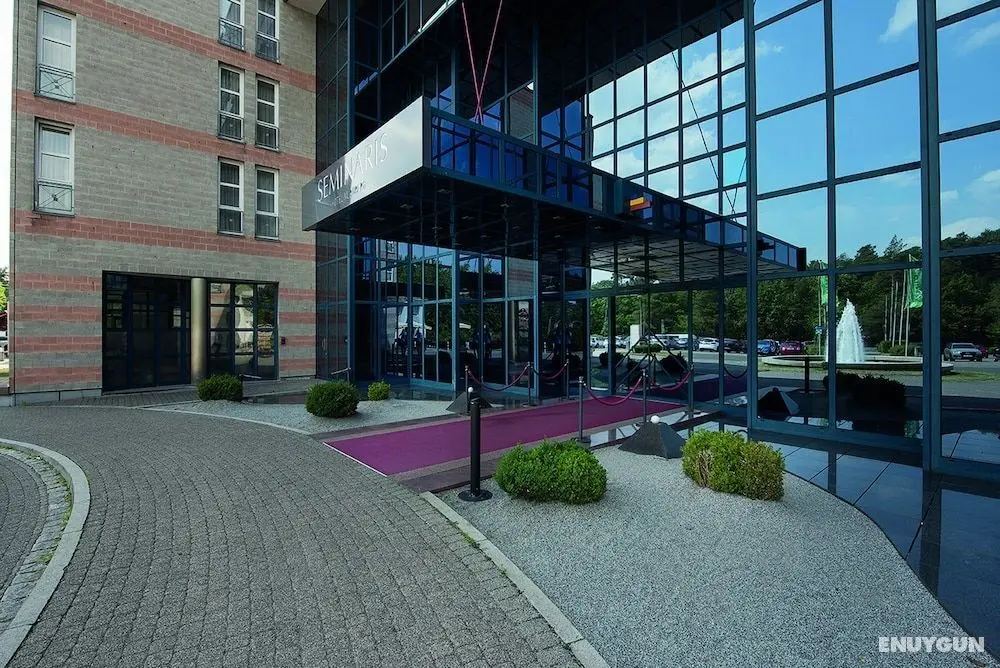 Seminaris Hotel Nürnberg - Dış Mekan