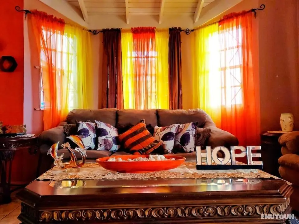 Sensational 2 Bedroom Getaway in Florence Hall - Öne Çıkan Resim