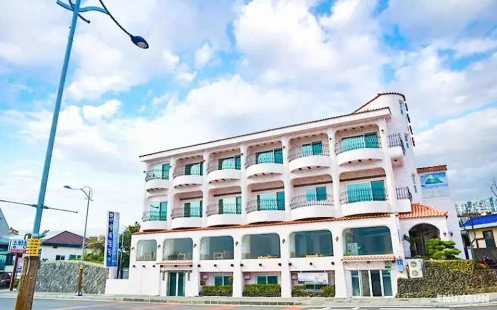 Seoguipo Seaside House Youngbin Pension - Öne Çıkan Resim