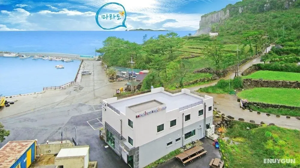 Seogwipo Daepyeong Olleh Pension - Dış Mekan