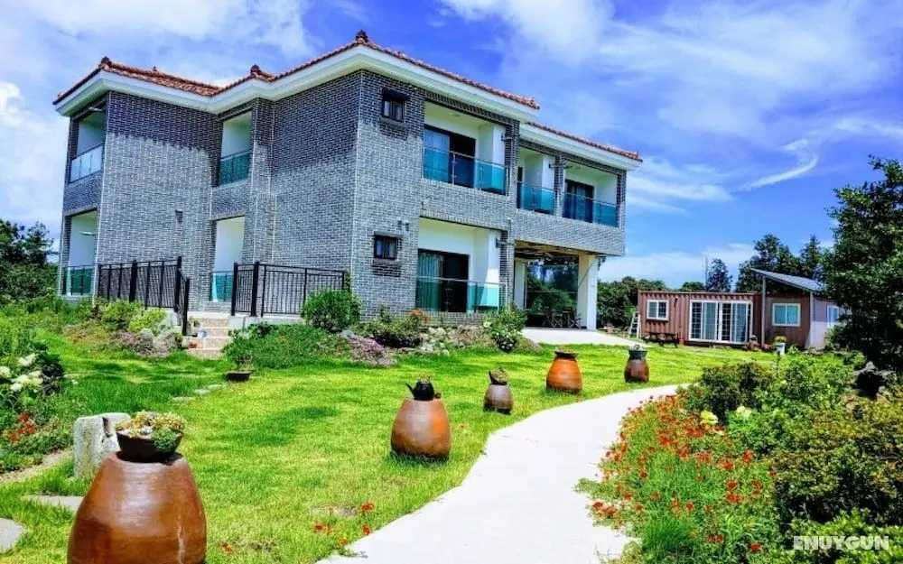 Seogwipo Soesokkak Cheonil Pension - Bina Özellikleri