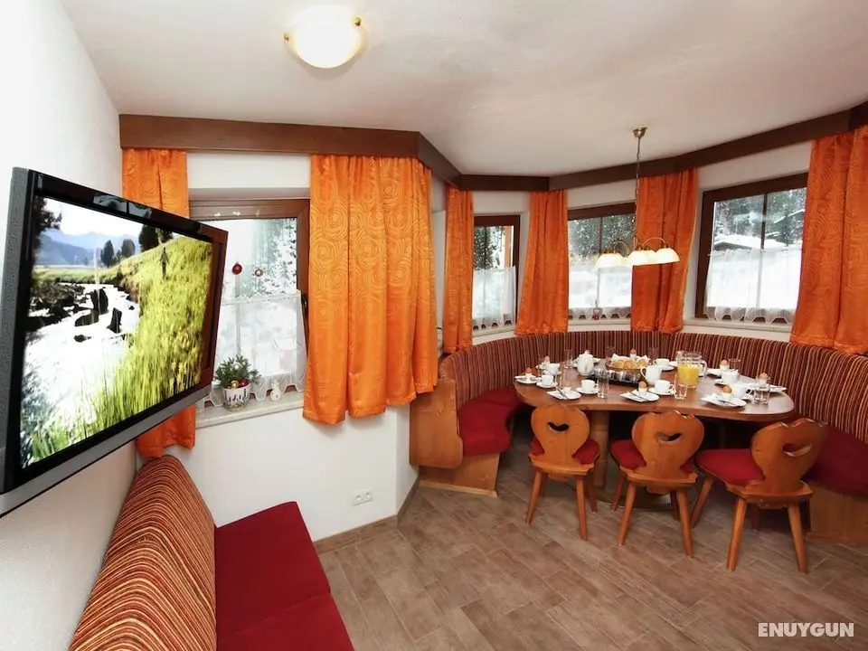 Serene Holiday Home With Infrared Sauna in Salzburg - Öne Çıkan Resim